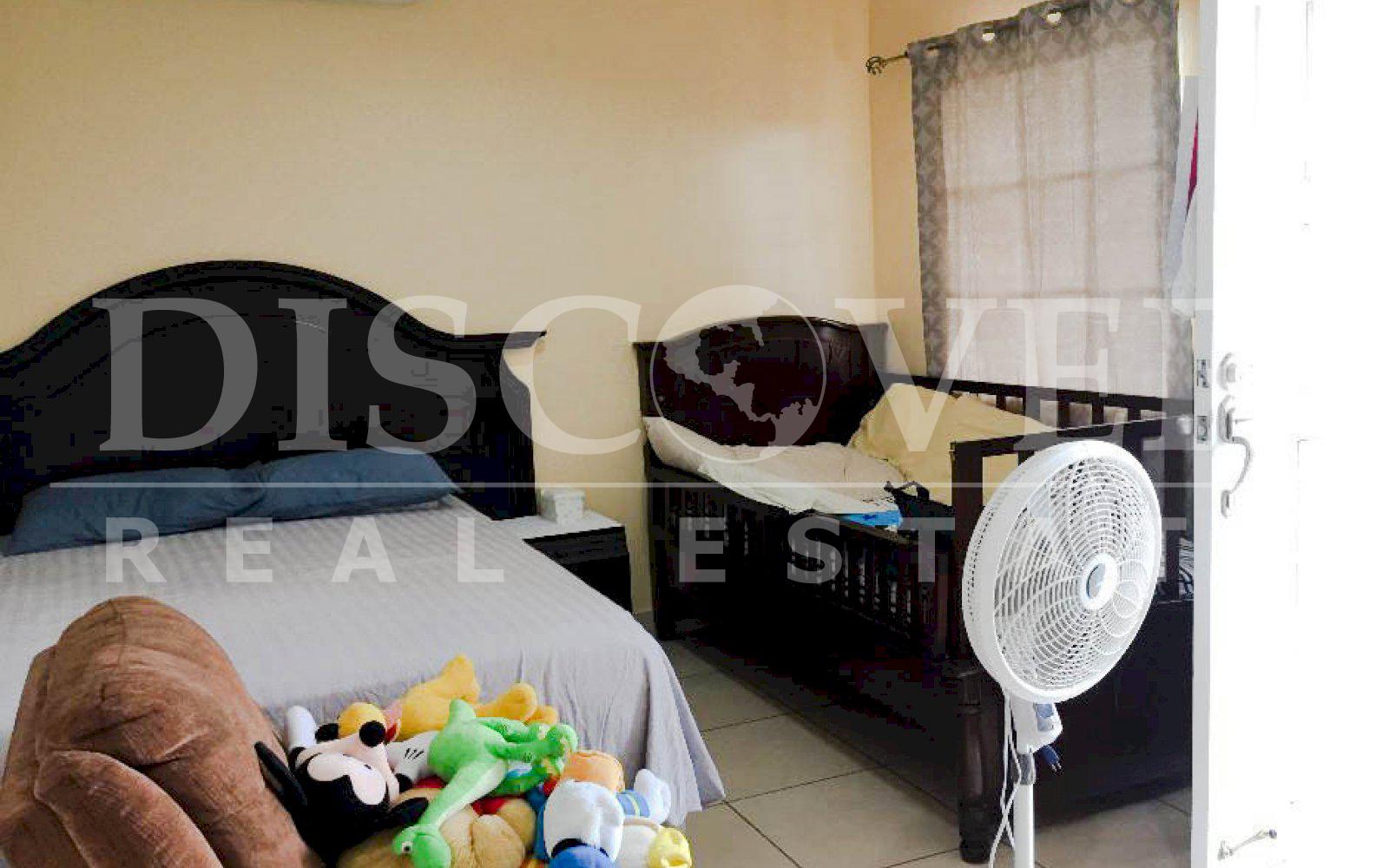 VENTA DE LINDA CASA DE 2 PISOS EN PRADERAS DEL DORAL