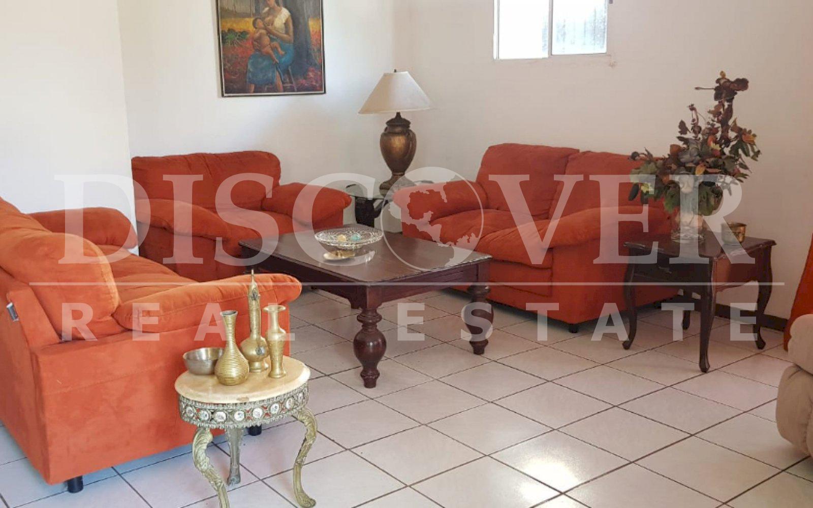 CASA EN VENTA EN RESIDENCIAL LAS PALMERAS